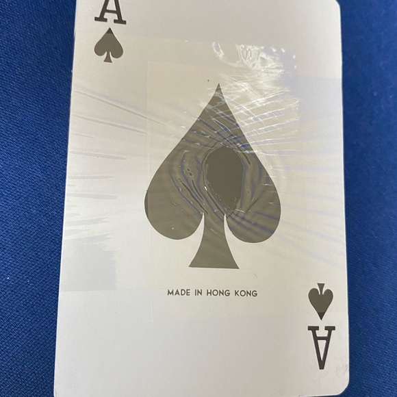 Horn McCrillis Cribbage Wood Board, No.C-17, Drueke Pegs, 2 Factory Sealed Decks - Picture 8 of 10